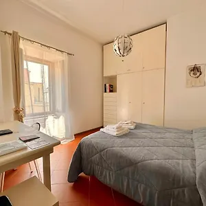 Couette-café Frori, Alghero
